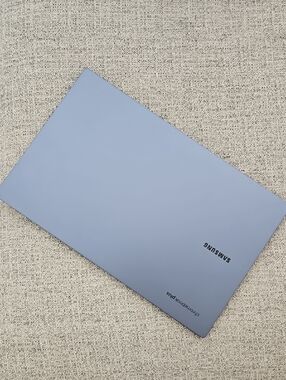 Samsung Galaxy Chromebook Plus 15.6" Neptune Blue